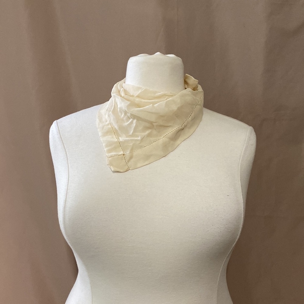 Vintage Cream Scarf